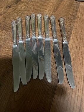 Set of 8 - Vintage, Antique - Decorative Silver Butter Knives